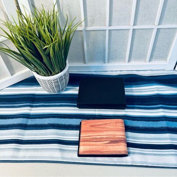 Arcpress Wallet - Picture 3 of 10